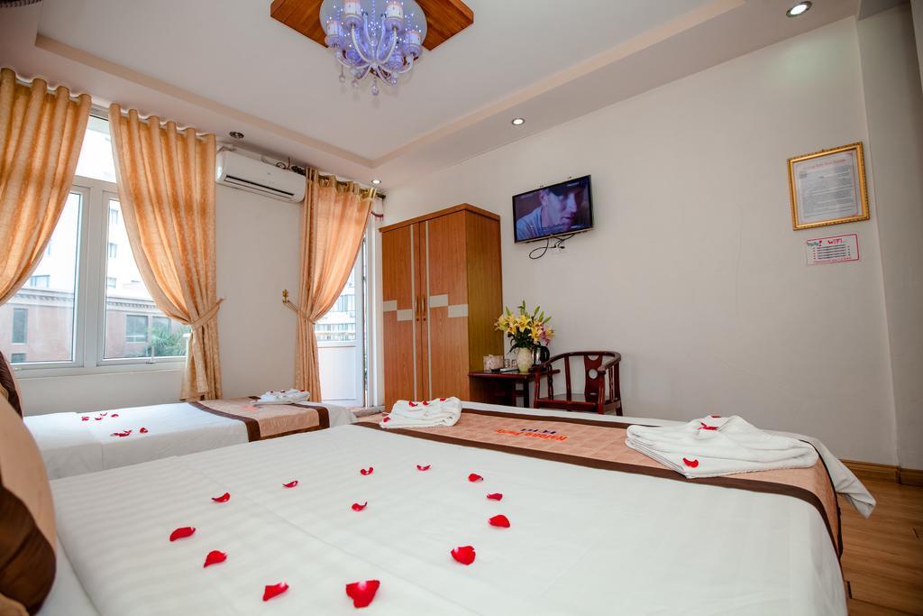 Halong Party Hostel Hạ Long Extérieur photo