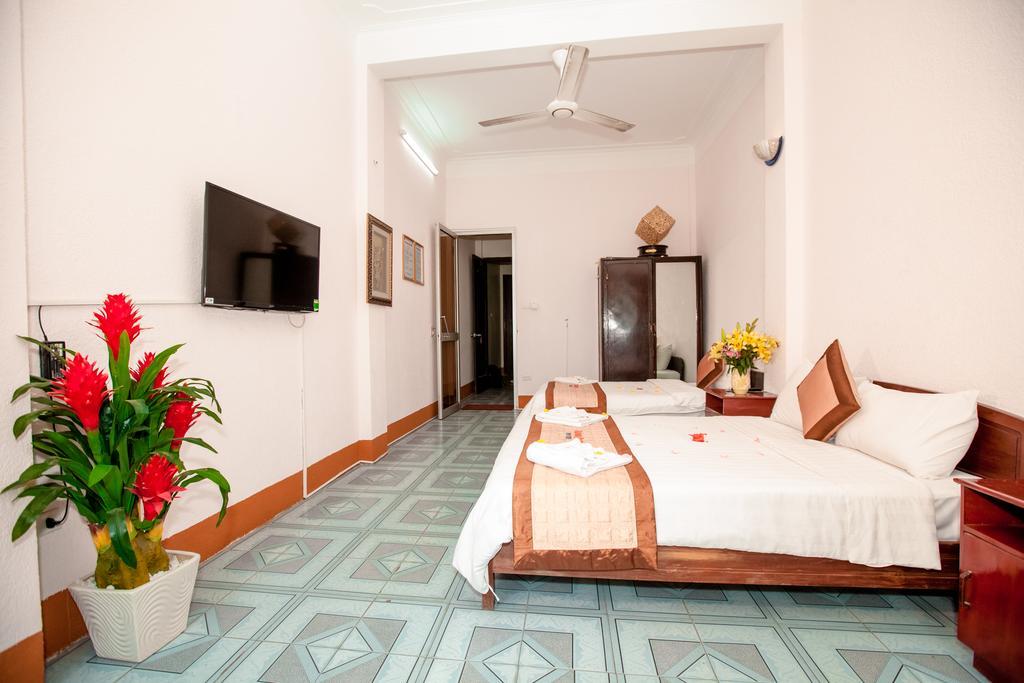 Halong Party Hostel Hạ Long Extérieur photo